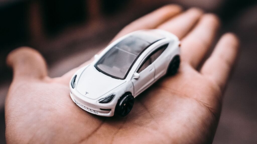 Can A Car Be Registered And Insured Under Different Names?